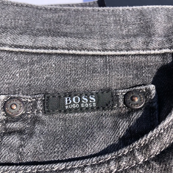 Brand new Hugo Boss Jeans 36x36 - Picture 5 of 8